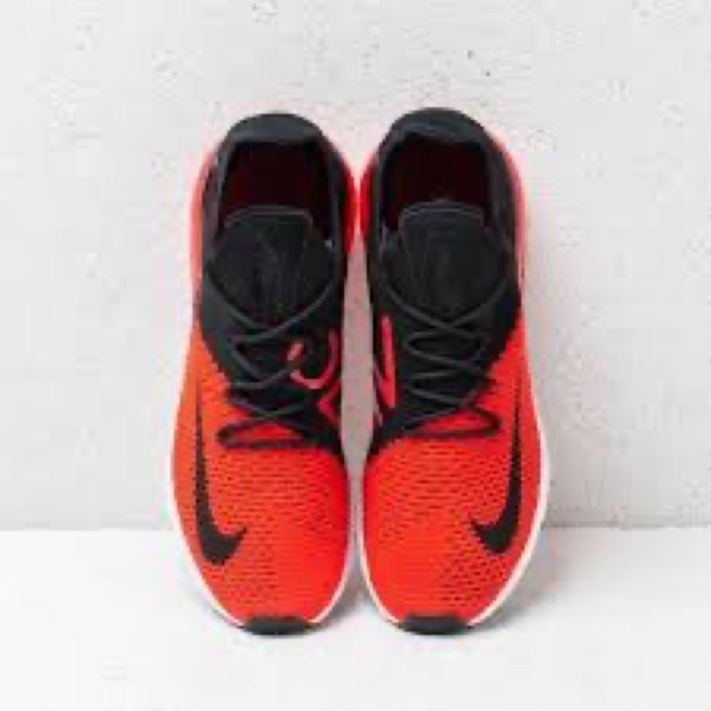 Nike Air Max 270 FlyKnit Sneakers in Chile Red/Black